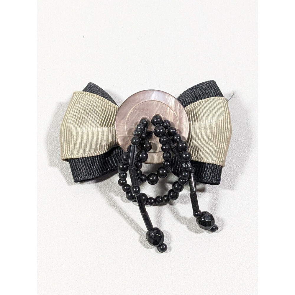 Artisan Black‎ Gray Ribbon Bow Button Fringe Bead Pin